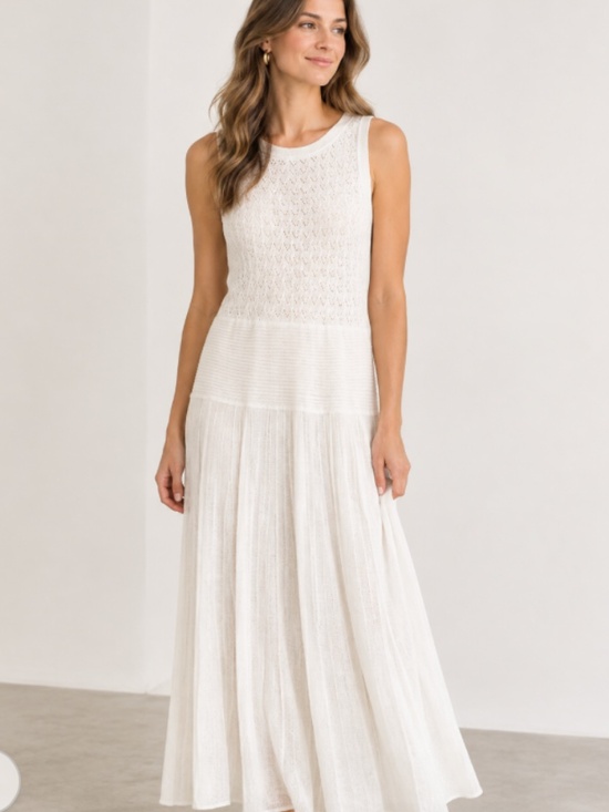 BCBGMaxAzria Dresses & Skirts - BCBGMAXAZRIA White Knit Dress Size S